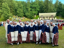 Ludzas kultūras nama senioru deju kolektīvs "Atvasara"