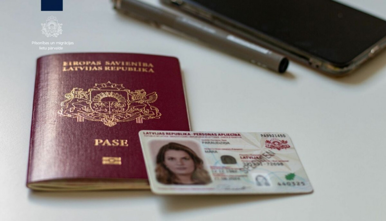 Personas apliecība jeb eID karte būs obligāta tad, kad beigsies pases derīguma termiņš